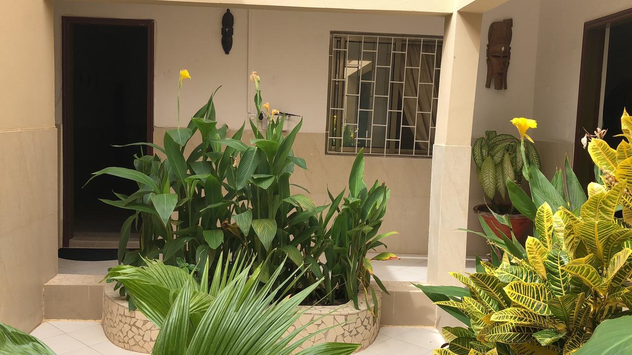 Residence La Suite Saint-Louis Bagian luar foto